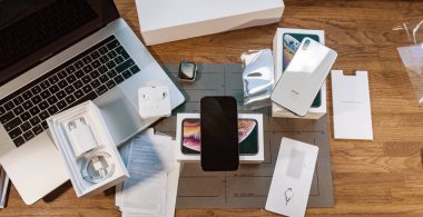 unboxing en son iphone Xs smartphone telefonlar