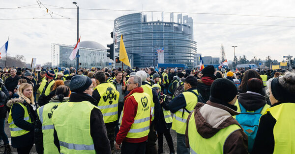 Yellow vests protesting in Strasbourg in front of European Parliament
