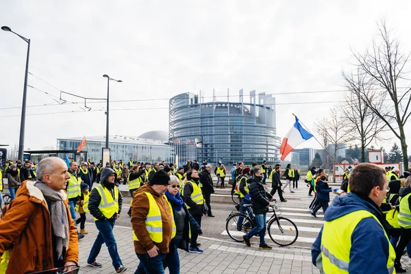 Chaquetas Jaunes Chaleco Amarillo manifestantes —  Fotos de Stock