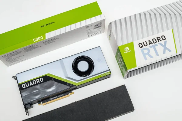 Sopra vista unboxing di Nvidia Quadro RTX 5000 GPU — Foto Stock