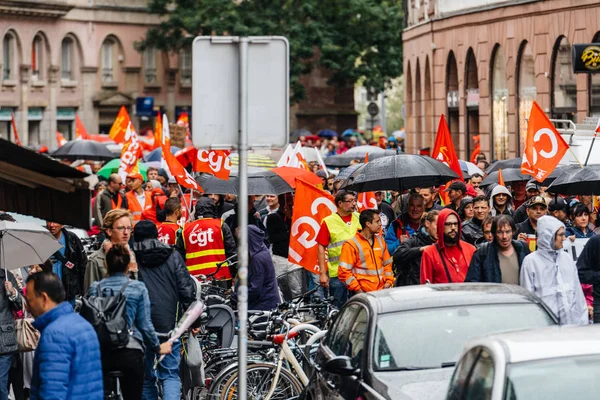 エマニュエル ・ マクロンの労働改革に対する政治的な 3 月 — ストック写真