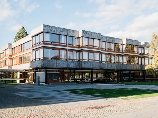 Main entrance of Federal Constitutional Court Bundesverfassungsgericht — Stock Photo, Image