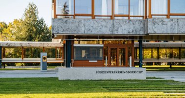  Federal Anayasa Court Bundesverfassungsgericht giriş