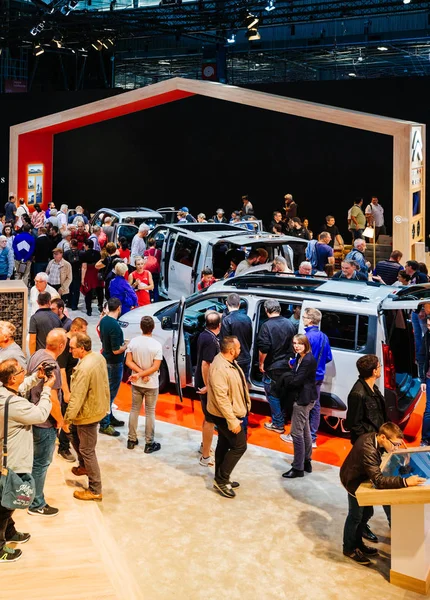 Exposição Mondial Paris Motor Show com novo Citroen SUV c5 Aircross híbrido — Fotografia de Stock