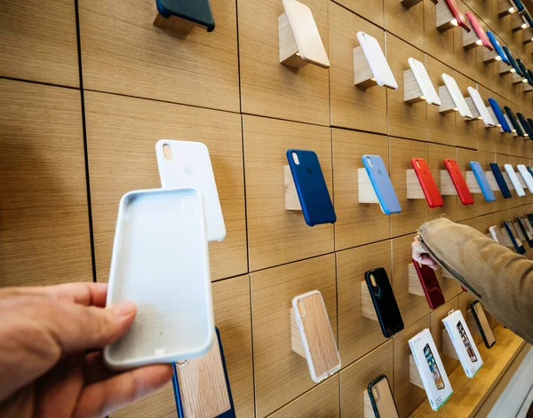 IPhone Accessories proteksi kasus untuk dijual — Stok Foto