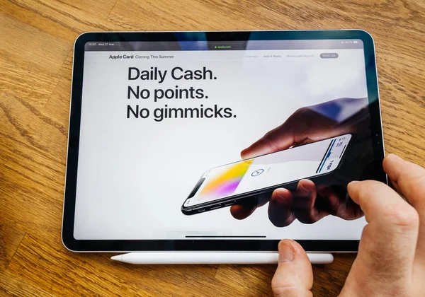 Dagelijkse cash best Rewards programma presentatie Apple Card — Stockfoto