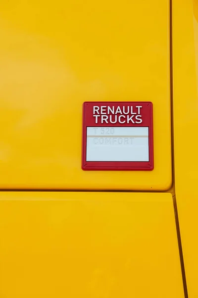 Renault T520 jaune Camion confort ligne signe — Photo