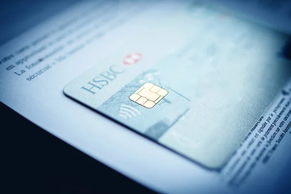 Новая система безопасности дебетовых карт HSBC Visa бесконтактная — стоковое фото