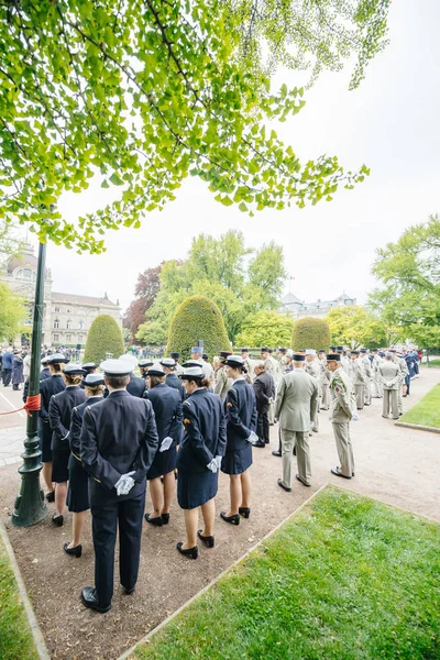 8 Mayıs'ta geçit töreninde Fransa'dan askerler — Stok fotoğraf