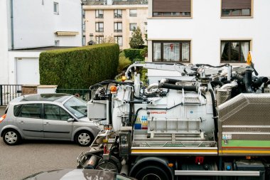 Cappellotto kanalizasyon kamyon sokak yükseltilmiş görünümünde 