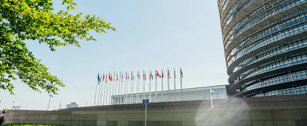 Bandeiras dos Estados-Membros da União Europeia Parlamento Europeu — Fotografia de Stock