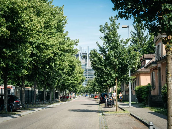 Siège du Parlement européen à partir de rue Allee du Printemps — Photo