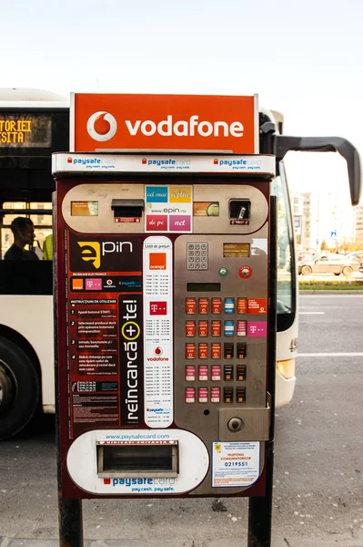 Signo paysafecard en la estación de autobuses de la máquina expendedora — Foto de Stock