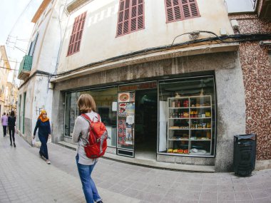 Comestibles Vaquer Felanitx İspanyol mimarisi yayalar