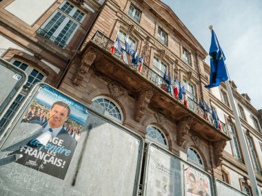 2019 Avrupa Parlamentosu seçim afişleri sandık merkezi