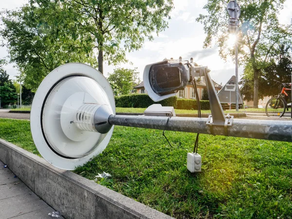 Broken street lamp with CCTV surveillance camera — Stock Photo, Image