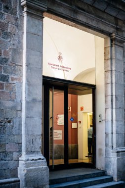 Ajuntament de Barcelona Districte de Ciutat Vella girişi