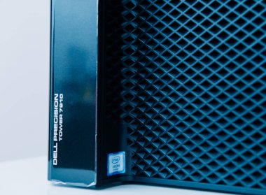 Yeni Dell Precision bilgisayar iş istasyonu tablo Intel Xeon etiket