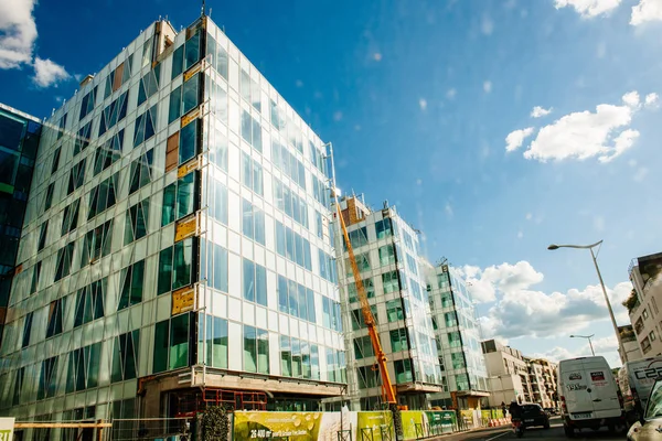 Zenora Vega ve Noda gayrimenkul yeni inşaat ofis binası