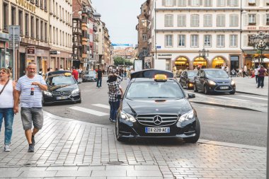 Merkezi Yer Gutenberg Lüks Mercedes-Benz E klasse taksi