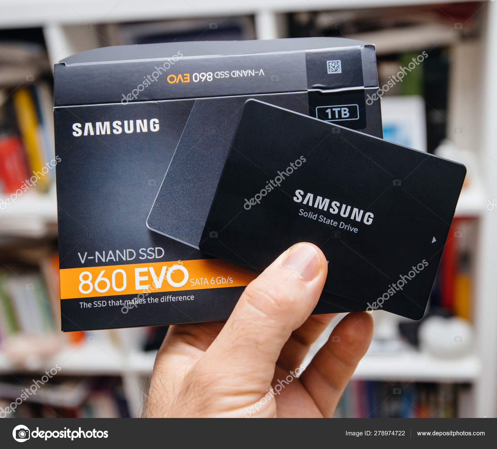 Man holding SSD Samsung disk drive in hand 860 1 tb – Stock Photo ifeelstock #278974722