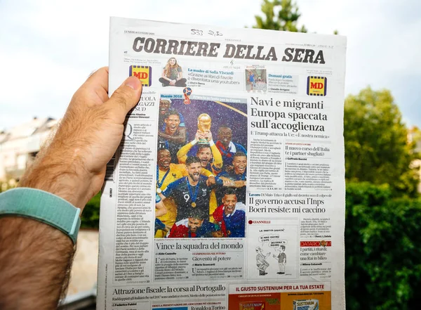 Corriere della sera quotidiano Francia campione — Foto Stock