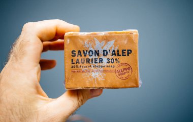 Adam el tutan yeni Savon dalep
