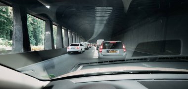 Fransız tünel çevre bulvarı trafik sıkışıklığı sürücü Pov