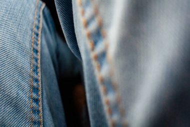 kot pantolon mavi pari giyen erkek bacaklar