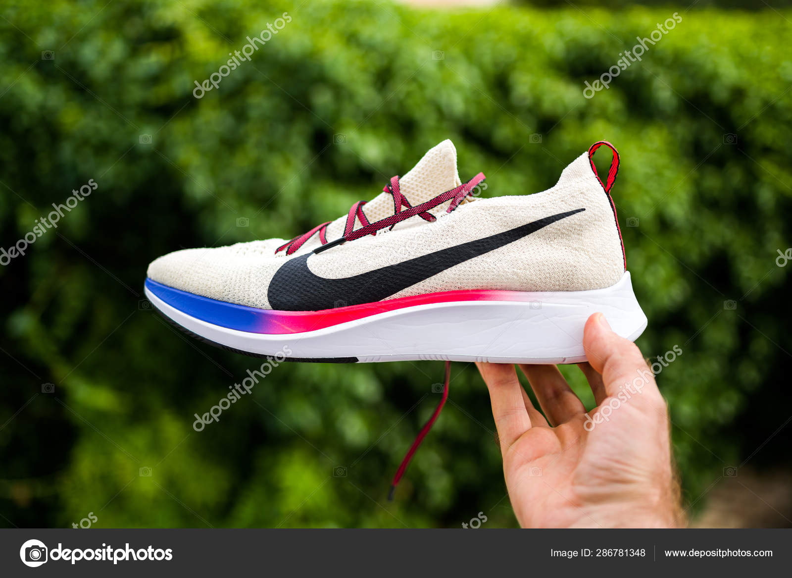 nike zoom fly flyknit 2019