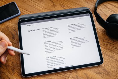 Apple ile ipad Pro Sign'da okuma