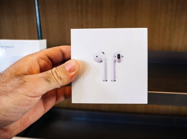 Apple Airpods kulaklıklar satın raf Alışveriş Mağazası