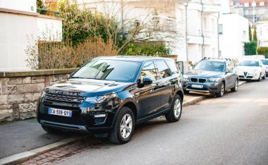 Yeni lüks Land Rover Discovery yönetici Suv