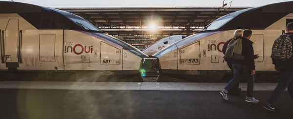 TGV In OUI SNCF tren rápido en Gare de PAris est —  Fotos de Stock