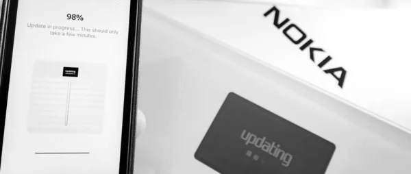 Rozbalení a vybalení Nokia Withings tělo cardio Smart Scale — Stock fotografie