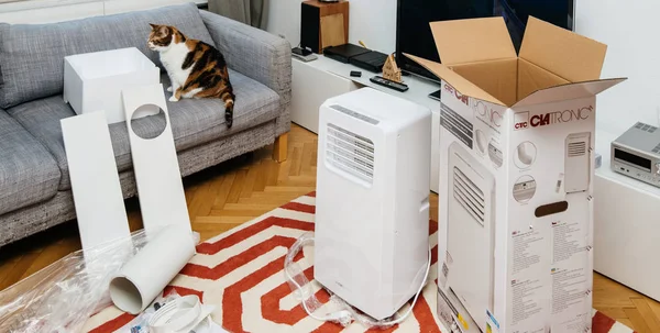 Unboxing of new portable air conditioner unit AC — Stock Image Unboxing of new portable air conditioner unit AC Stock Picture