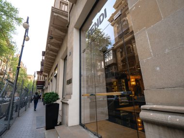 Fendi lüks perakendeci ile Cephe vitrin cam kapı