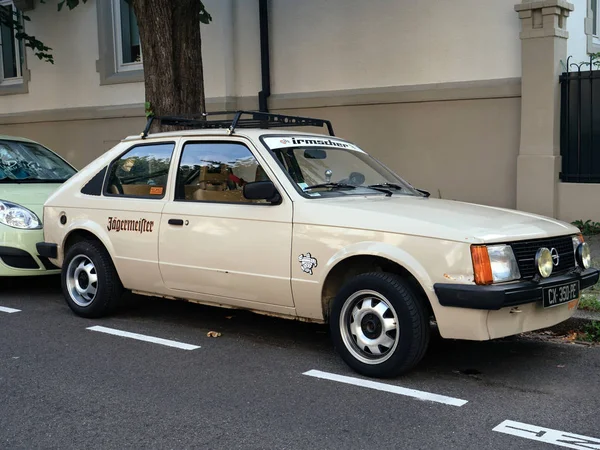 Vintage Opel Astra car parked on street — Stock Photo, Image