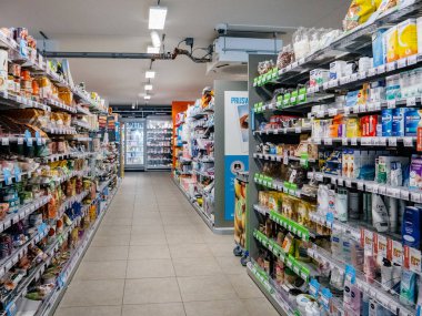 Sıra kozmetik ile Albert Heijn mağaza süpermarket
