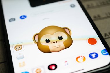 duyguları ifade yüzleri ile iphone 11 Pro