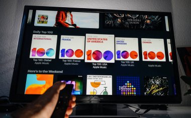 Amerika Birleşik Devletleri Apple Music'te ilk 100 listesine girdi
