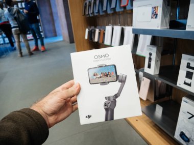 Yeni Dji Osmo Mobile 3 Combo paketi