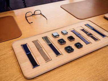 Apple Computers Watch Series 5 Mağaza'da satışa çıkıyor
