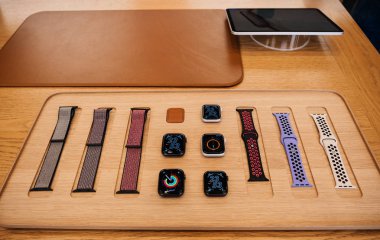 Apple Computers Watch Series 5 Mağaza'da satışa çıkıyor