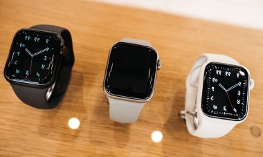 Apple Computers Watch Series 5 Mağaza'da satışa çıkıyor