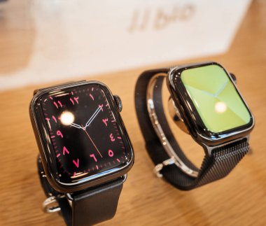Apple Computers Watch Series 5 Mağaza'da satışa çıkıyor