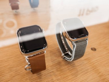 Apple Computers Watch Series 5 Mağaza'da satışa çıkıyor