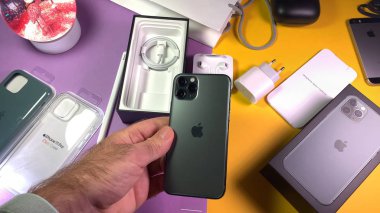 En gizli Apple Bilgisayarlarını açan adam iPhone 11 Pro