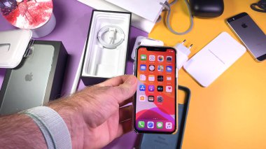 En gizli Apple Bilgisayarlarını açan adam iPhone 11 Pro