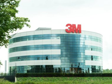 3m Hollanda B.V. headuarter büyük cam cephe